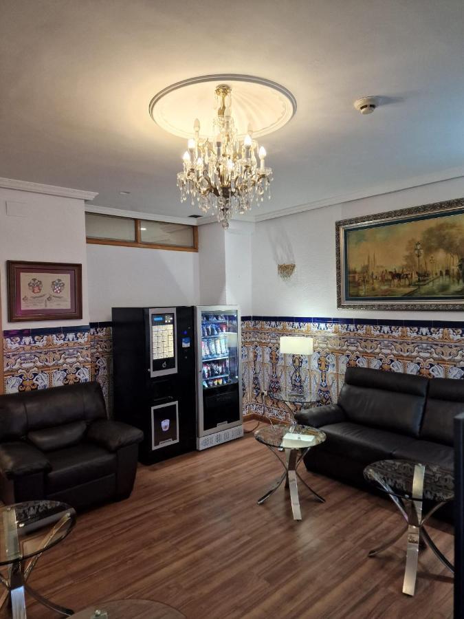 חטאפה Hostal Colon מראה חיצוני תמונה